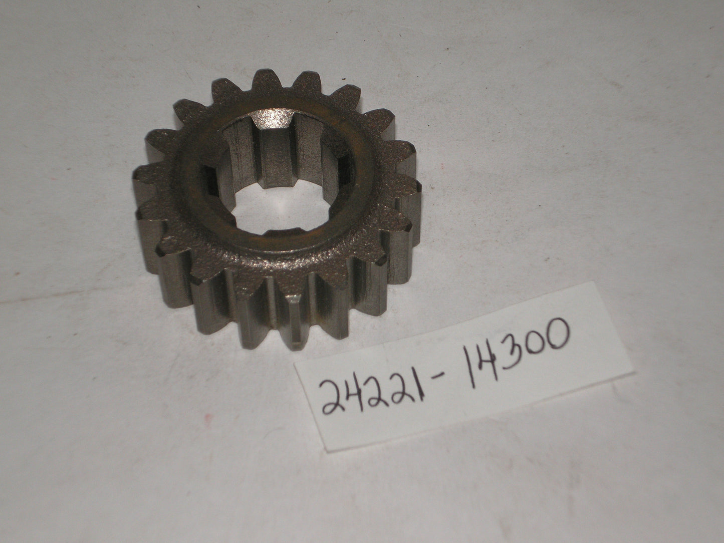 SUZUKI RM250 Transmission Second Drive Gear 24221-14300