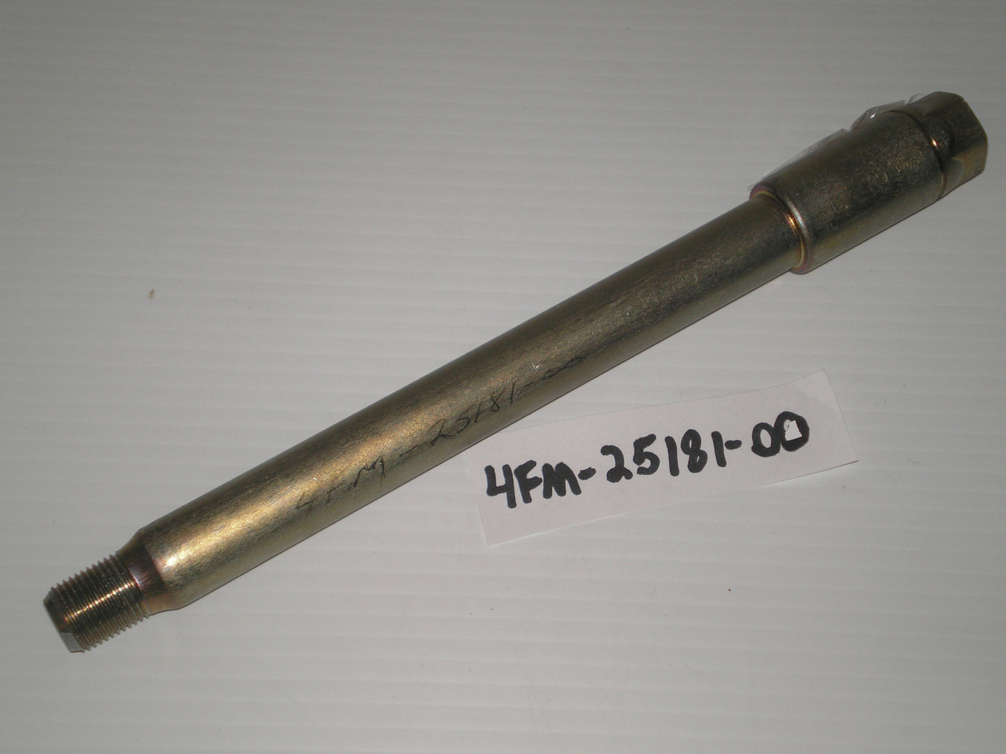 YAMAHA YZF750 Front Wheel Axle 4FM-25181-00 / 4FM-25181-01 / 4FM-25181-10