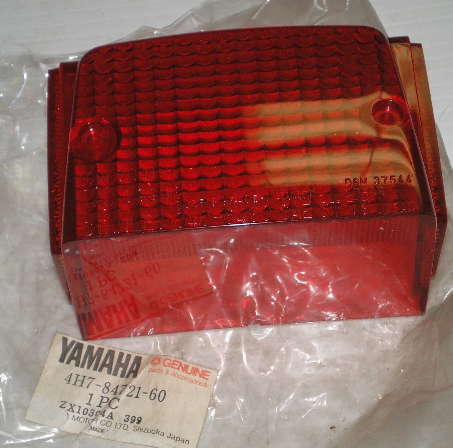 YAMAHA XC125 XJ670 XV750 Factory Tail Light Lens 4H7-84721-60