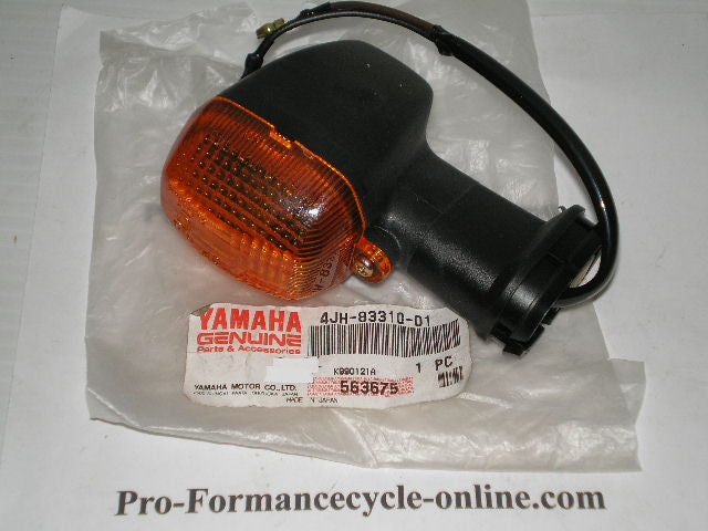 YAMAHA YZFR1 YZFR6 YZF600 YZF750 YZF1000 Front Turn Signal 4JH-83310-01