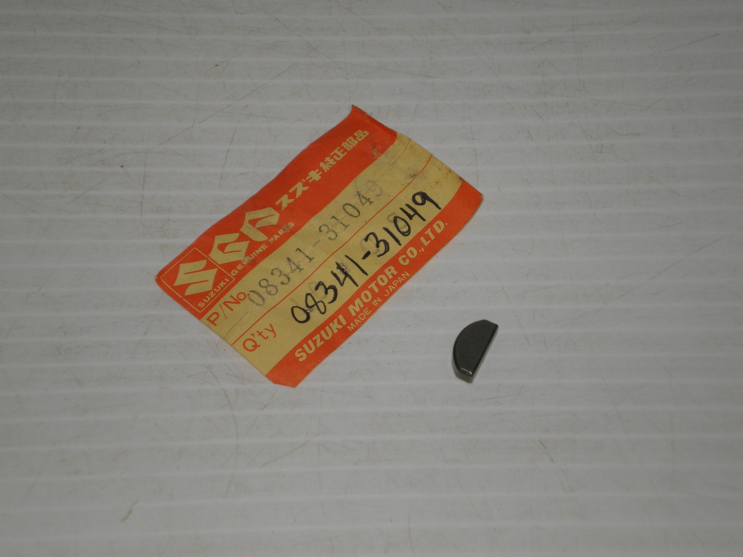 SUZUKI A AC AS RM 100 DR GN 250 400 GS 250 GT185 Key 08341-31049