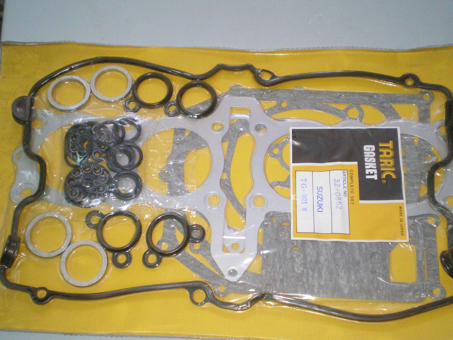 SUZUKI GSX-R 750 1985-1986  Complete Engine Gasket Set   Taric # TG-3021