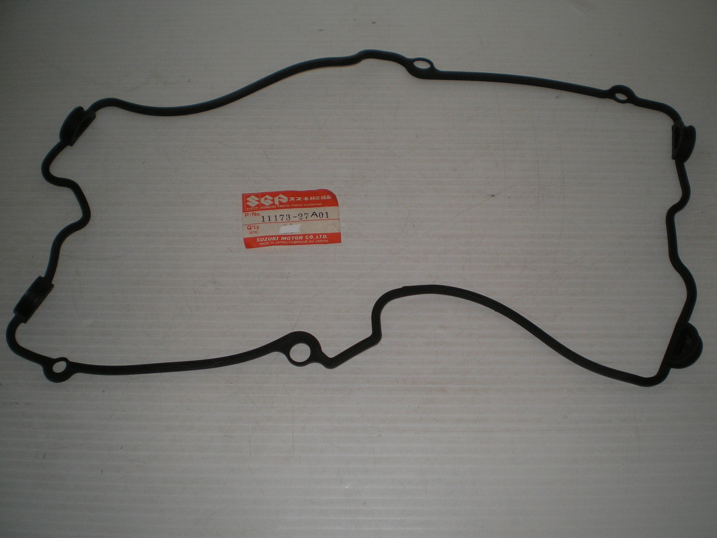 SUZUKI GSF600 GSX-R750 GSX600 GSX750 Cylinder Head / Valve Cover Gasket 11173-27A02 / 11173-27A01