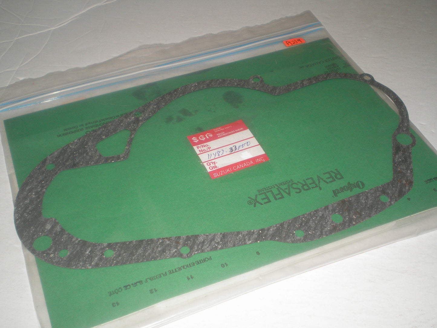SUZUKI GT380 Clutch Cover Gasket 11482-33000 / 11482-33001