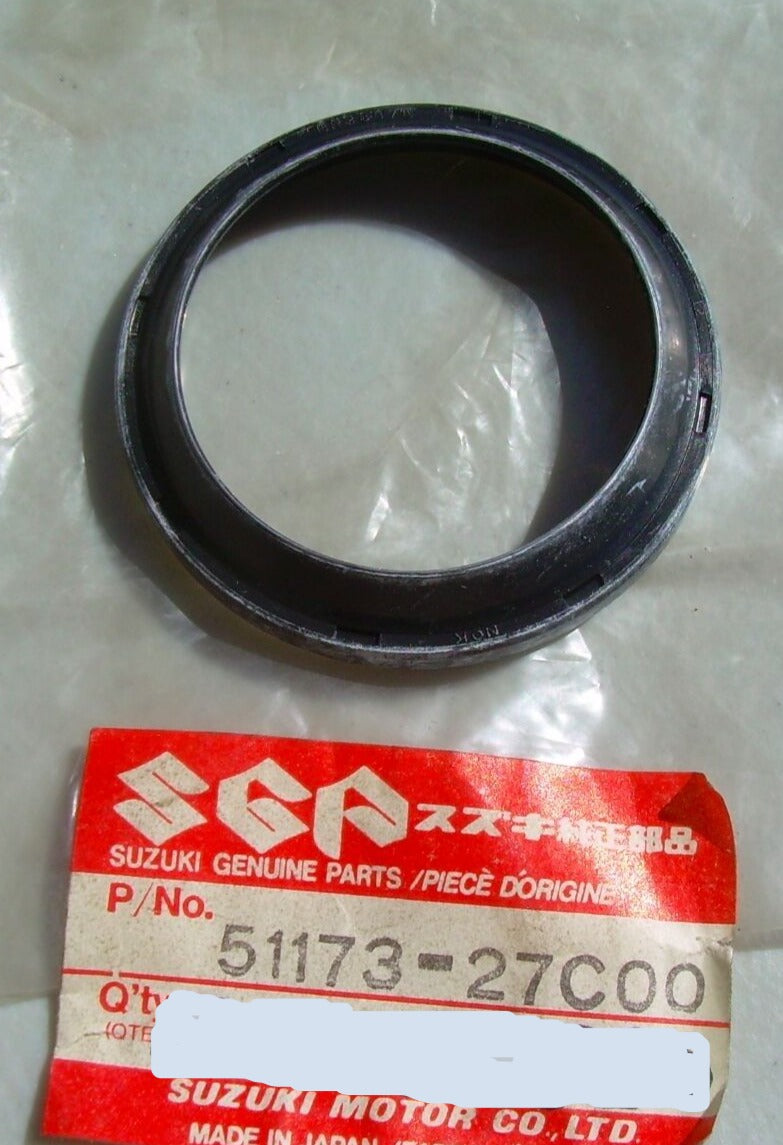 SUZUKI RM125 Front Fork Oil & Dust Seal 51153-27C00 / 51173-27C00 / 51150-27820