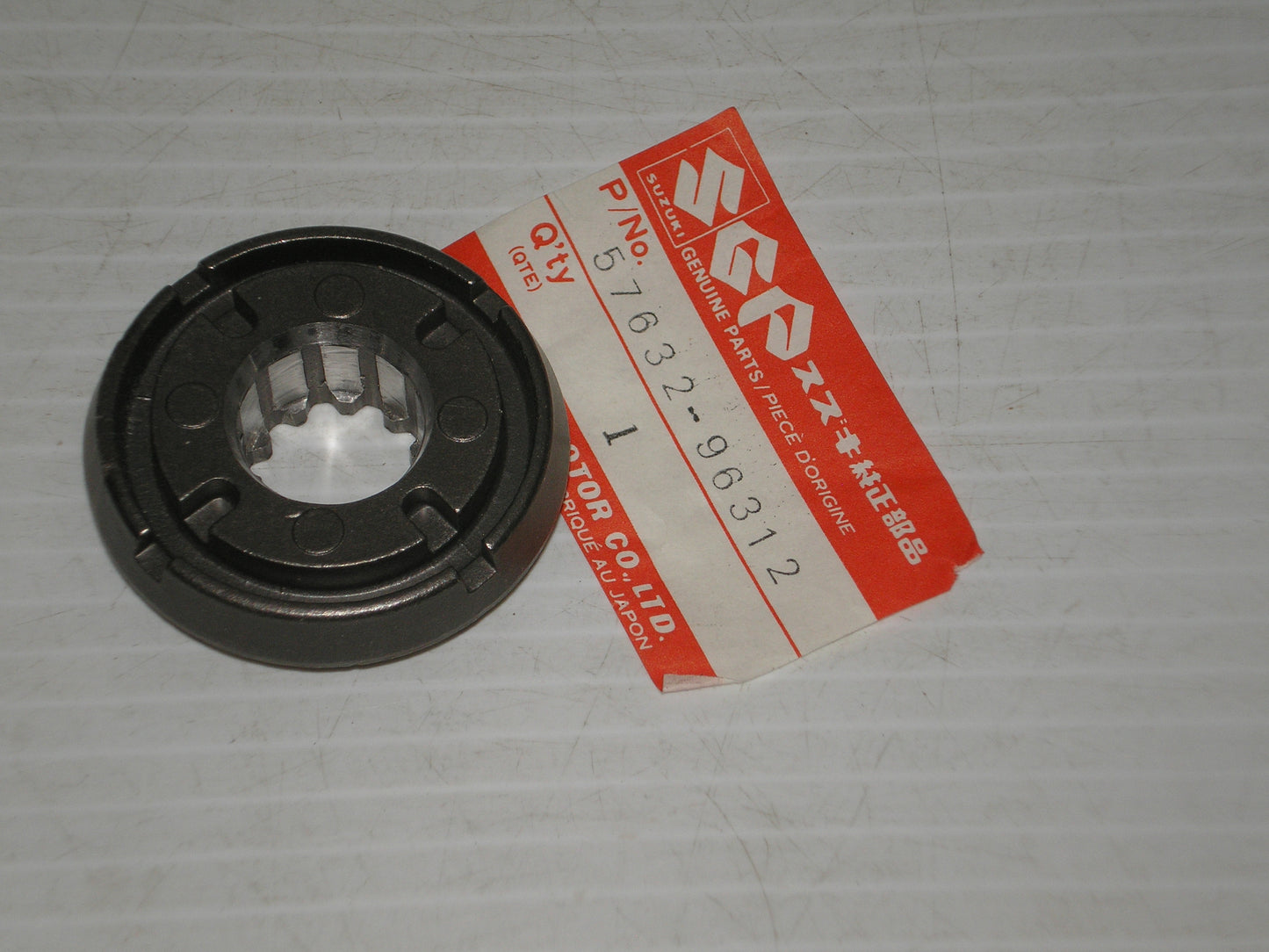 SUZUKI Outboard Motor Propeller Bush Stopper 57632-96312