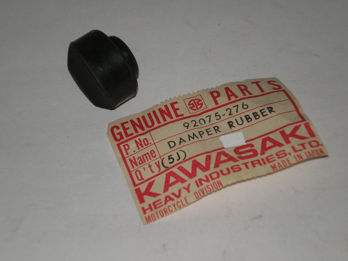 KAWASAKI KZ750 B Twin Seat Rubber Damper 92072-276