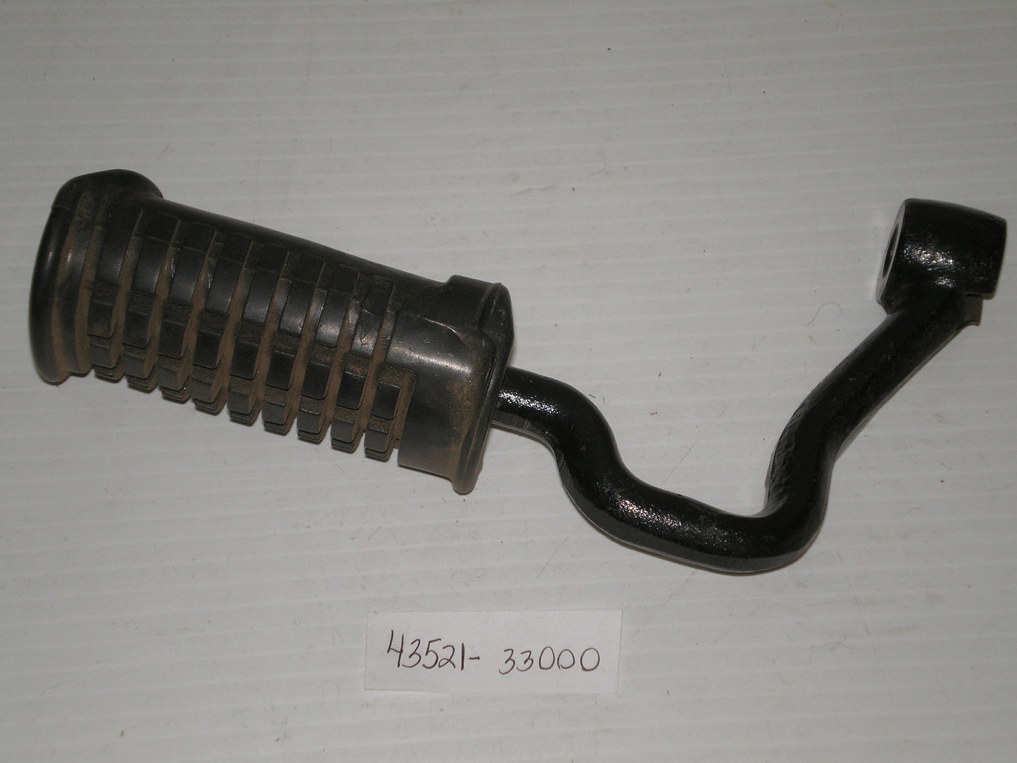 SUZUKI GT380 GT550 L/H Footrest 43521-33000 / 43521-33001