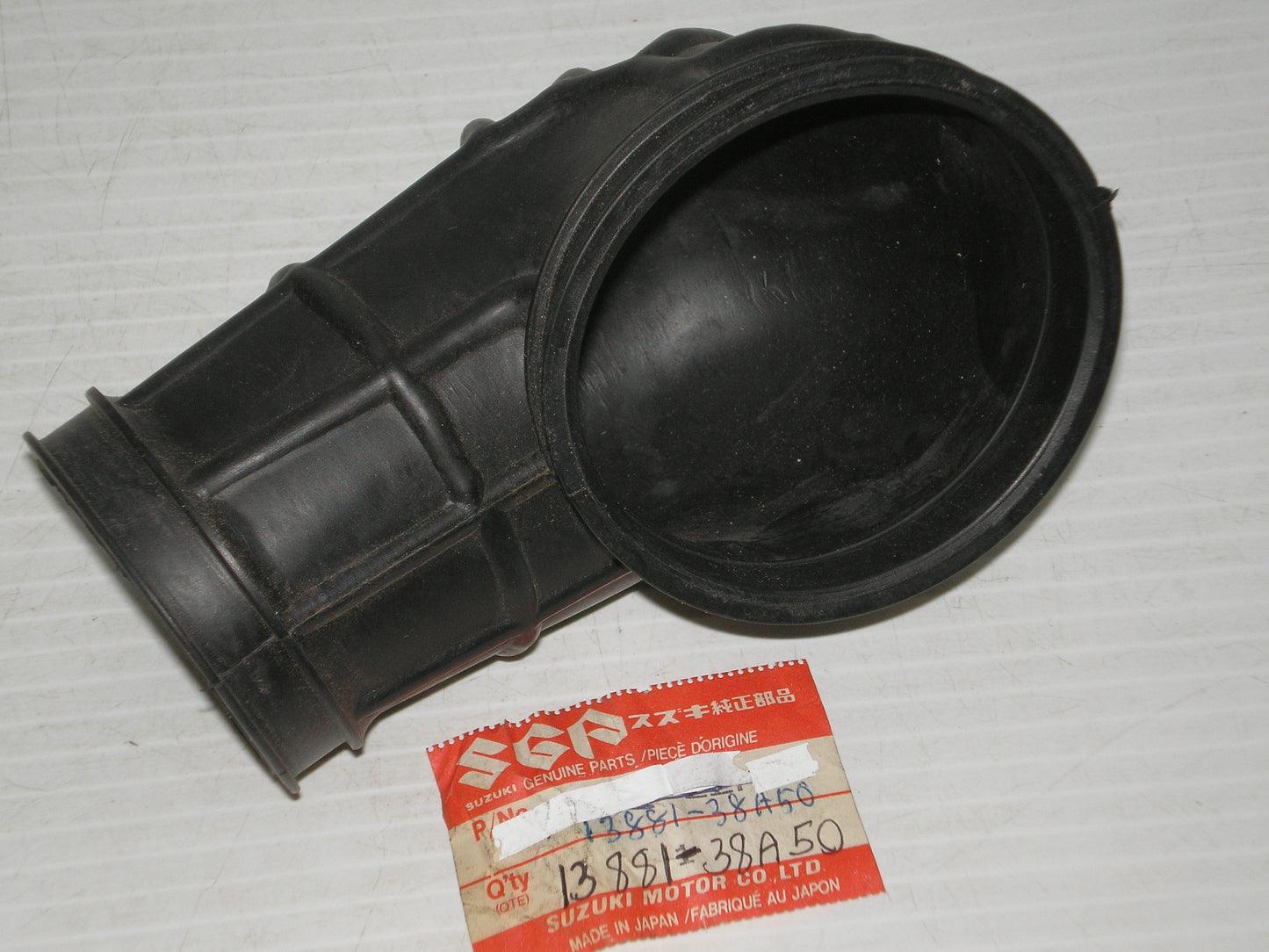SUZUKI VS700 VS750 VS800 Air Cleaner Outlet Tube 13881-38A50