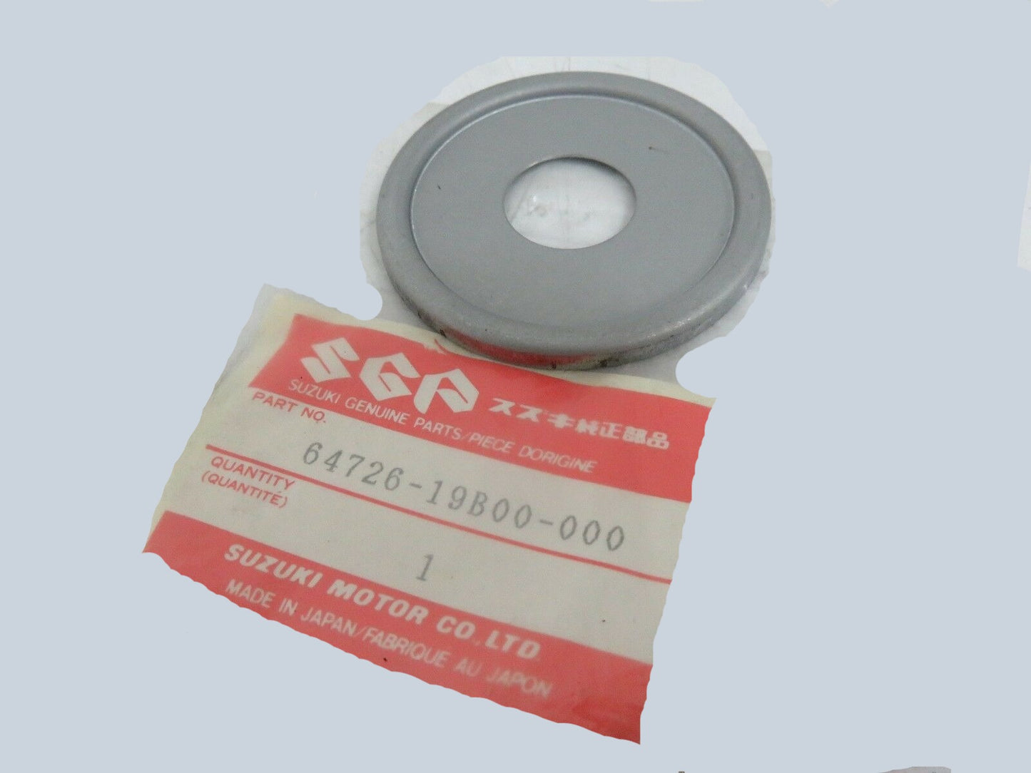 SUZUKI ALT125 ALT185 LT-4 LT-125 LT-160 LT-185 LT-230 LT-250 LT-300 LT-F4 LT-F160 LT-F230 LT-F250 LT-F300 Wheel Cap Holder 64726-19B00