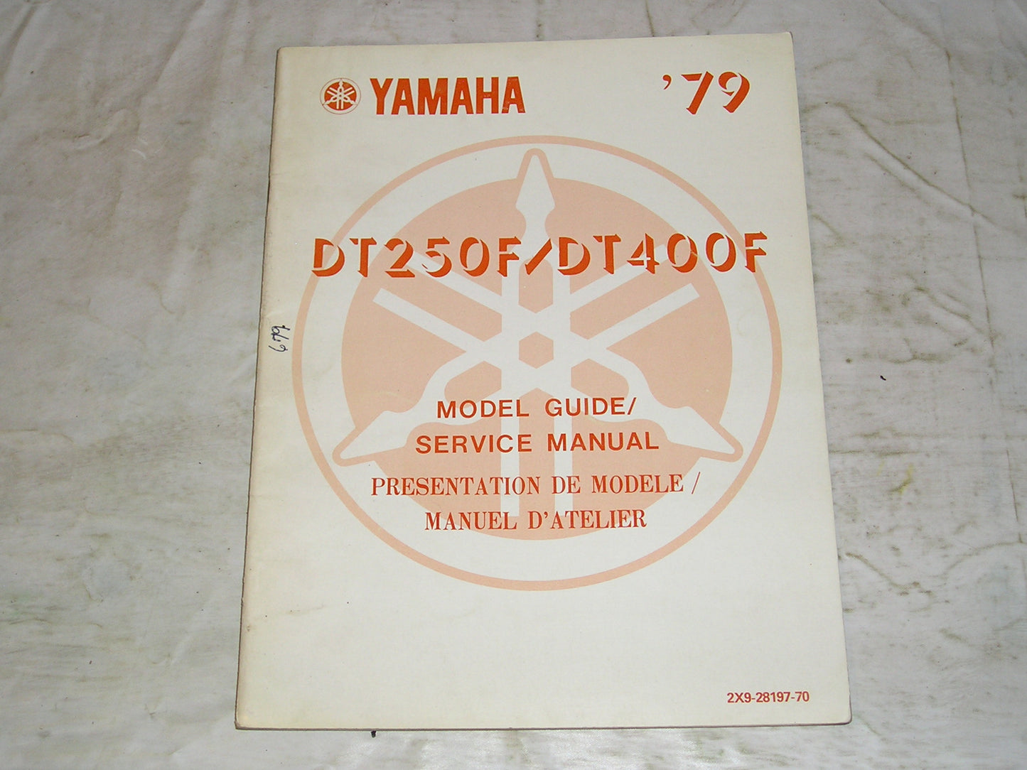 YAMAHA DT250 DT400 F 1979 Model Guide Service Manual 2X9-28197-70 #679