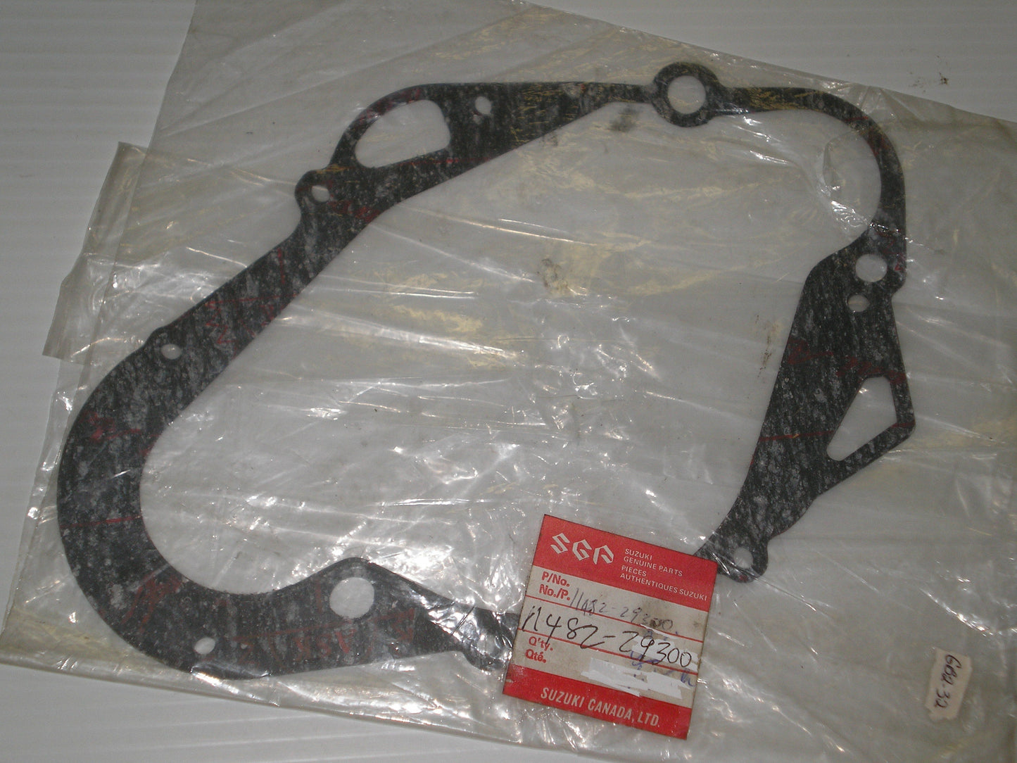 SUZUKI DS185 TS185  Clutch Cover Gasket 11482-29300 / 11482-29310