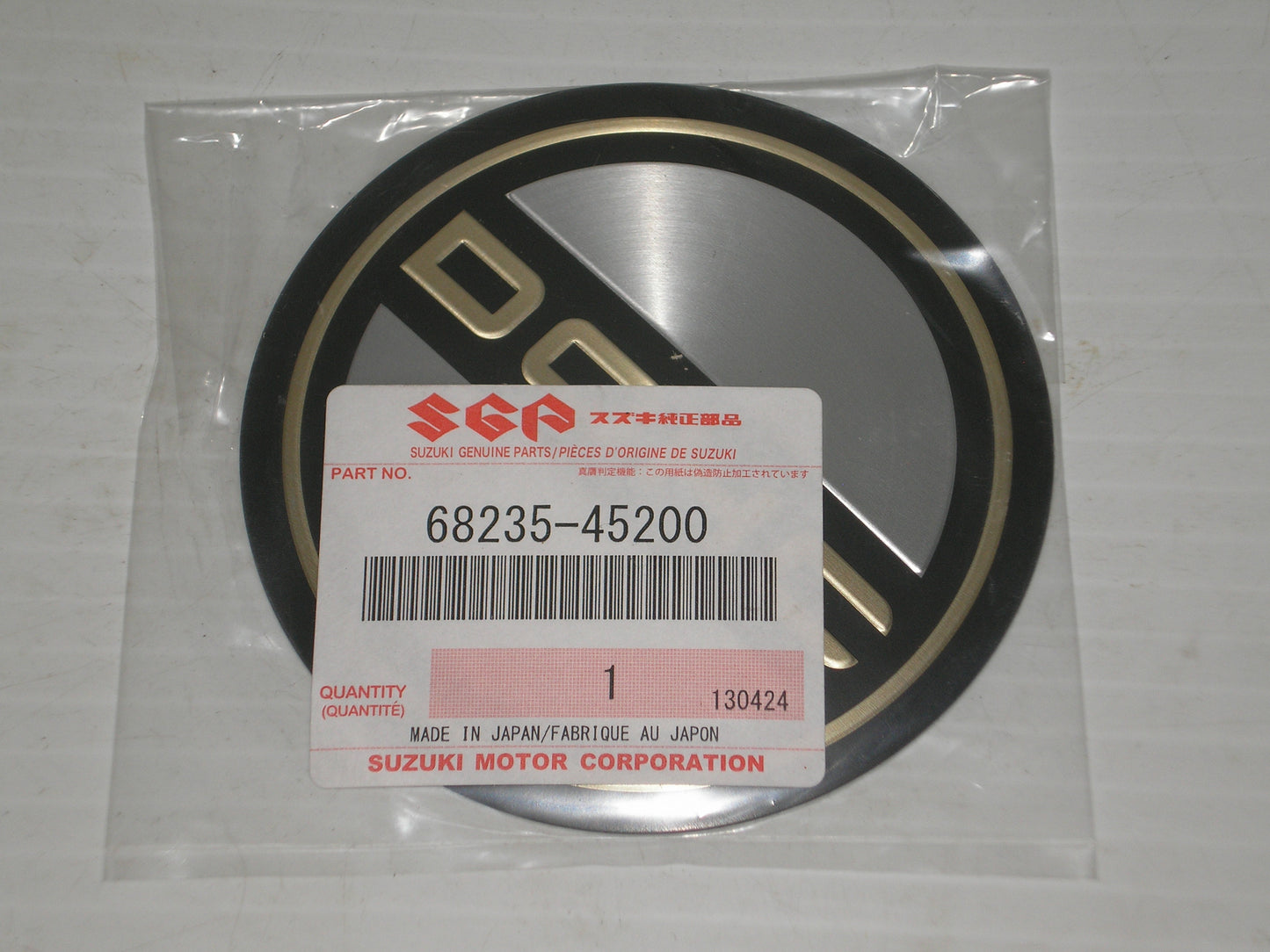 SUZUKI GS400 GS425 GS650 GS750 GS850 GS1000 GS1100 R/H Contact Breaker Cover Emblem DOHC 68235-45200 / 68235-45100 / 68235-45000
