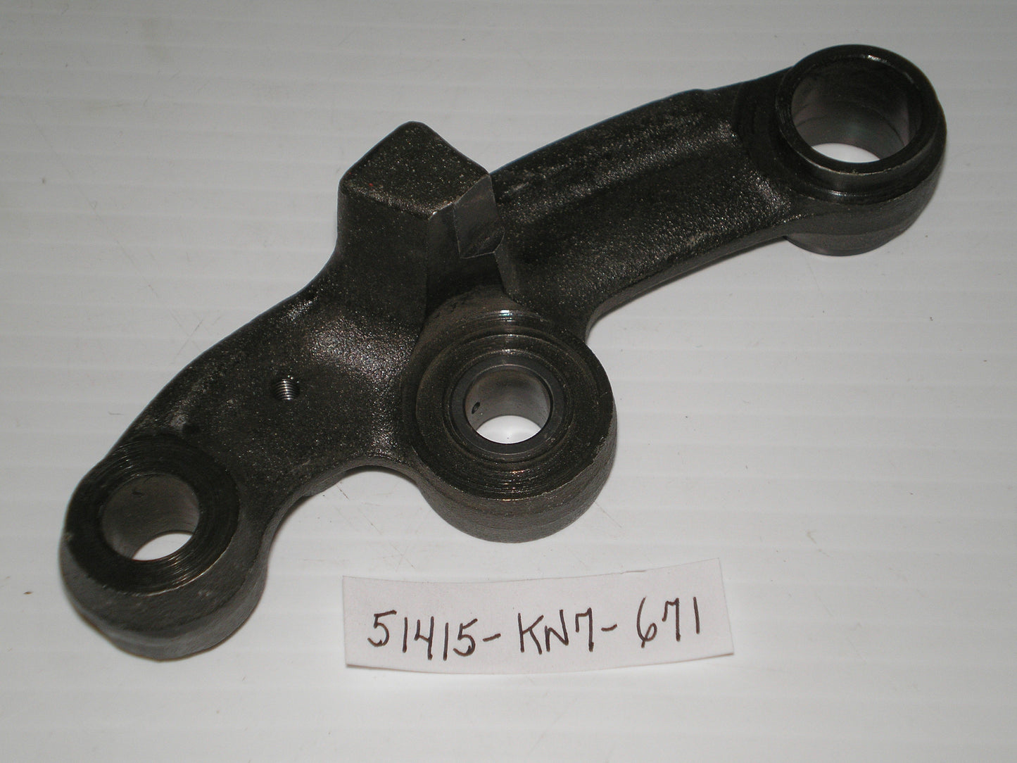 HONDA CH150 Front Fork L/H Sub Arm 51415-KN7-671 / 51415-KN7-670