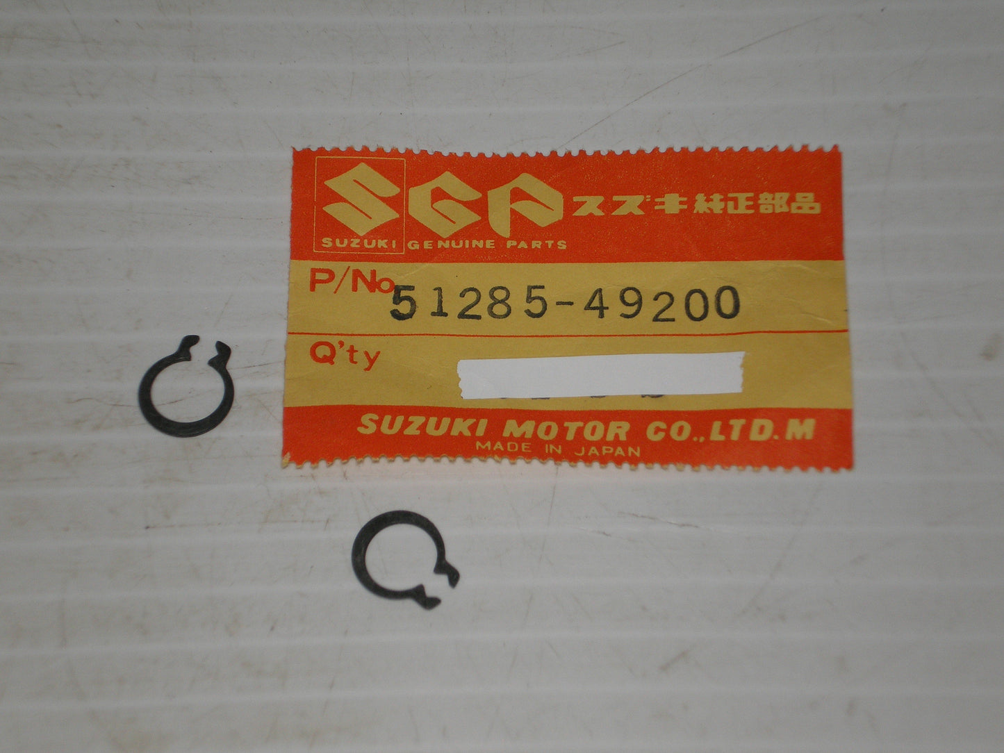 SUZUKI GS1100 1980-1981 Front Fork Damper Holding Circlips Set/2 51285-49200