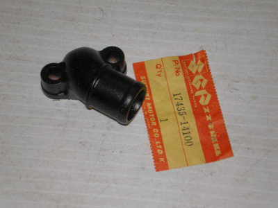SUZUKI RM125 1981-1982 Water/Coolant Outlet 17435-14100