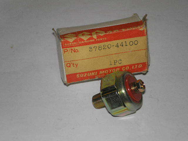 SUZUKI GS250 GS450 GS750 Oil Pressure Switch 37820-44100