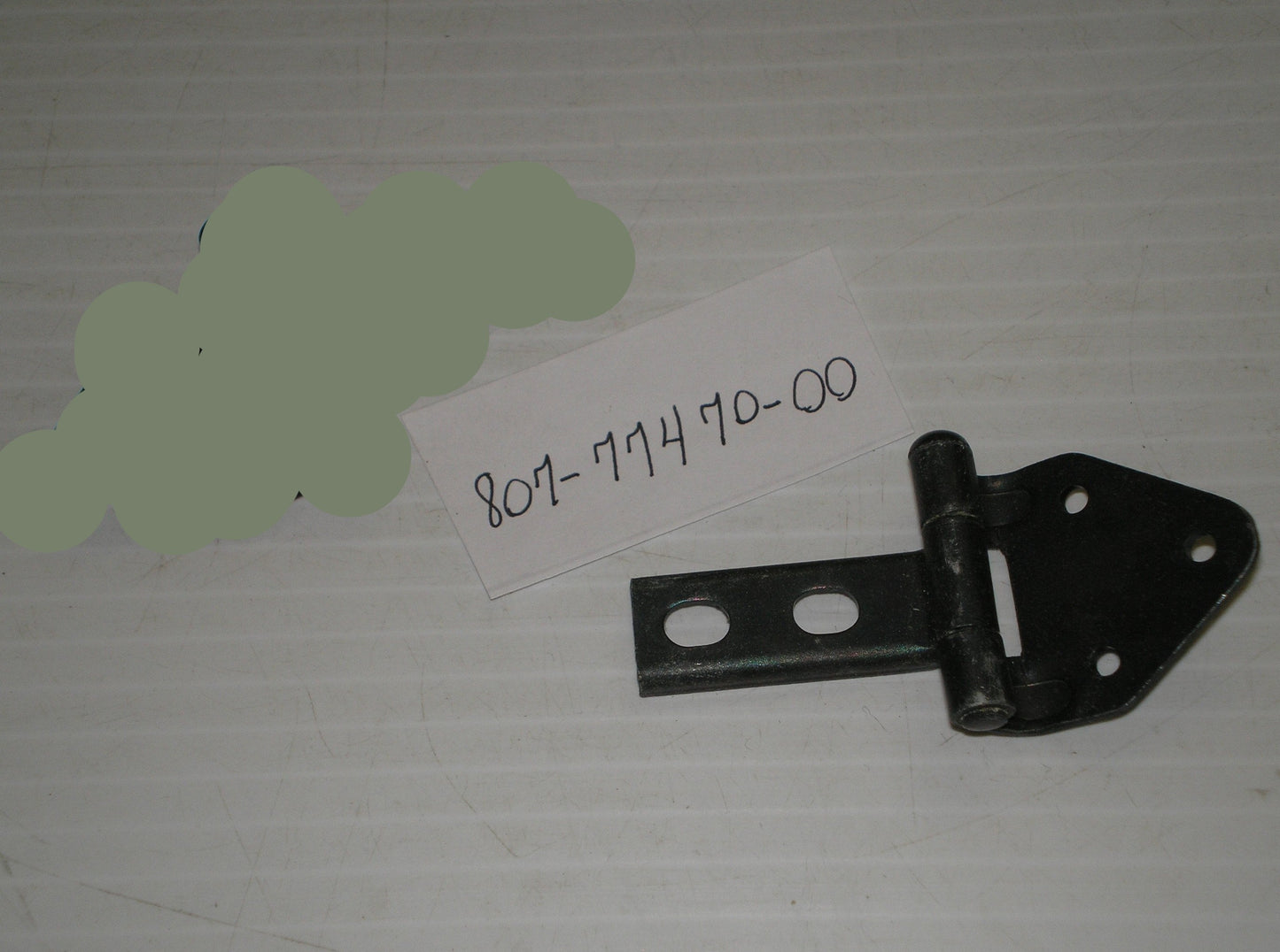 YAMAHA Snowmobile SL396 Engine Cowl Hinge 807-77470-00