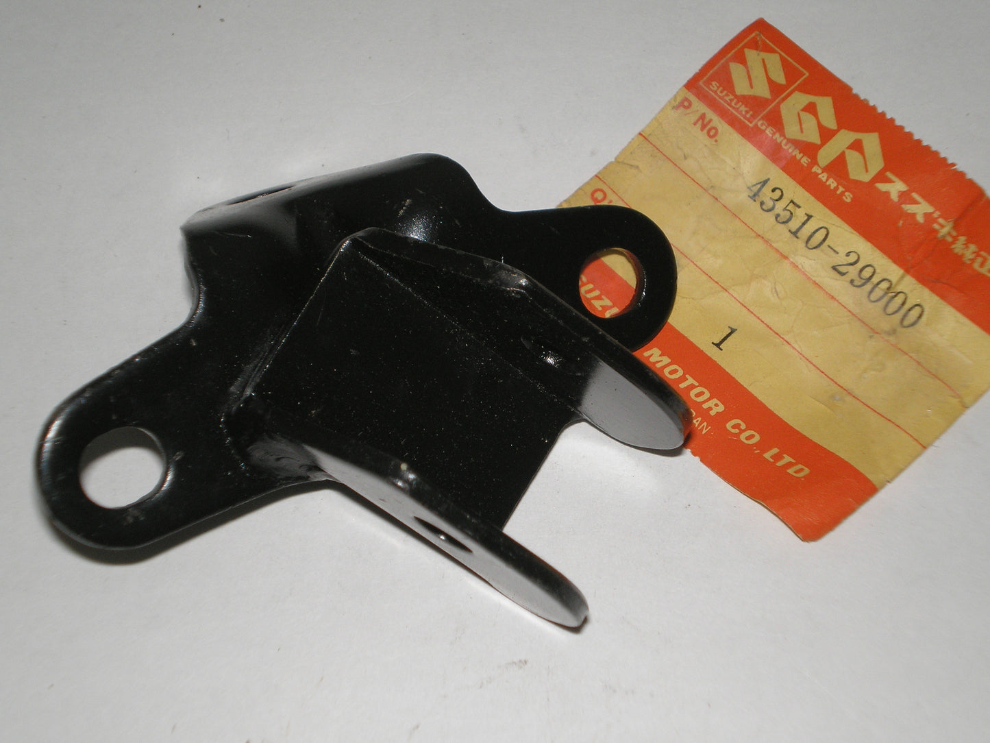 SUZUKI TS185 Sierra R/H Front Footrest Holder 43510-29000