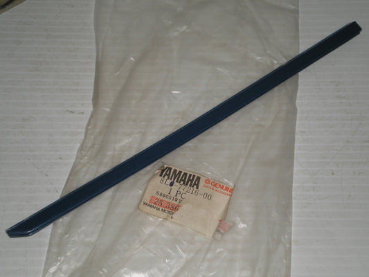 YAMAHA SR540 SS440 1980-1991 Windshield Trim #4 8L0-77216-00