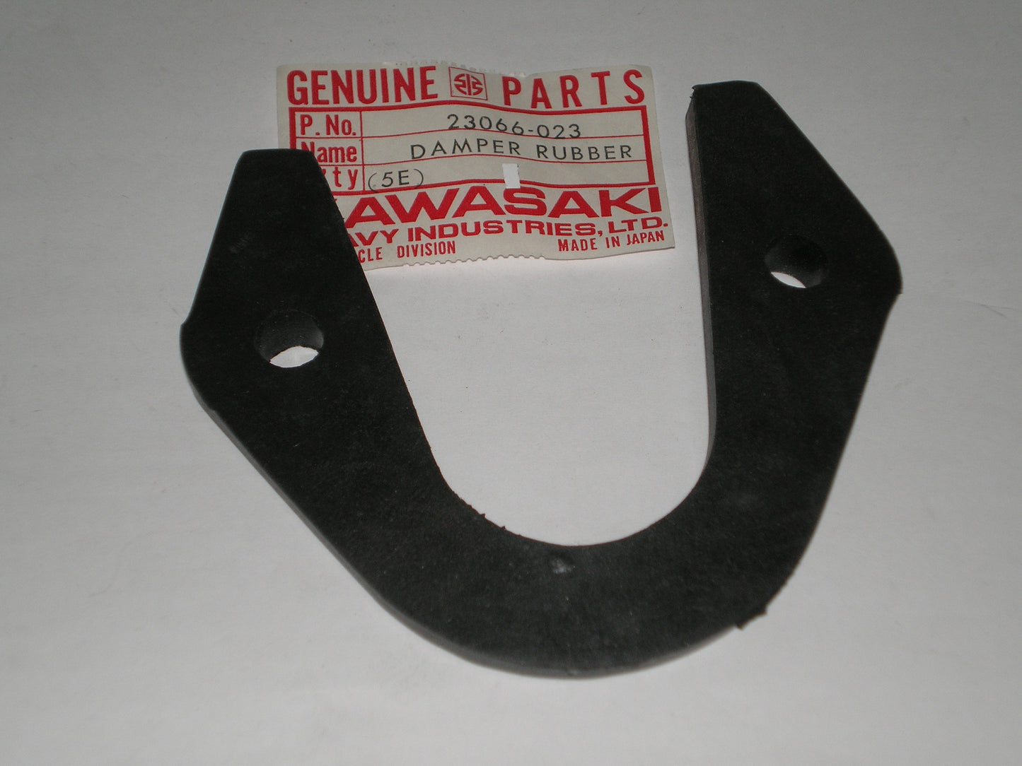 KAWASAKI KZ200 KZ400 KZ440 KZ550 KZ650 KZ750 KZ900 KZ1000 Taillight Damper 23066-023