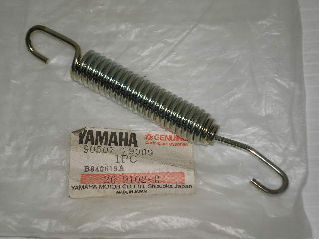 YAMAHA DT IT SR TT XS XV XZ Side Stand Spring 90507-29009 / 90507-29033