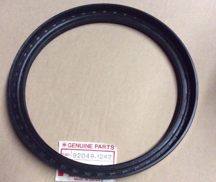 KAWASAKI KLF220 KLF250 KLF300 Rear Brake Drum Seal 92049-1242