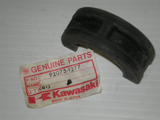 KAWASAKI KX125 KX250 KX420 Fuel Tank Damper 92075-1277