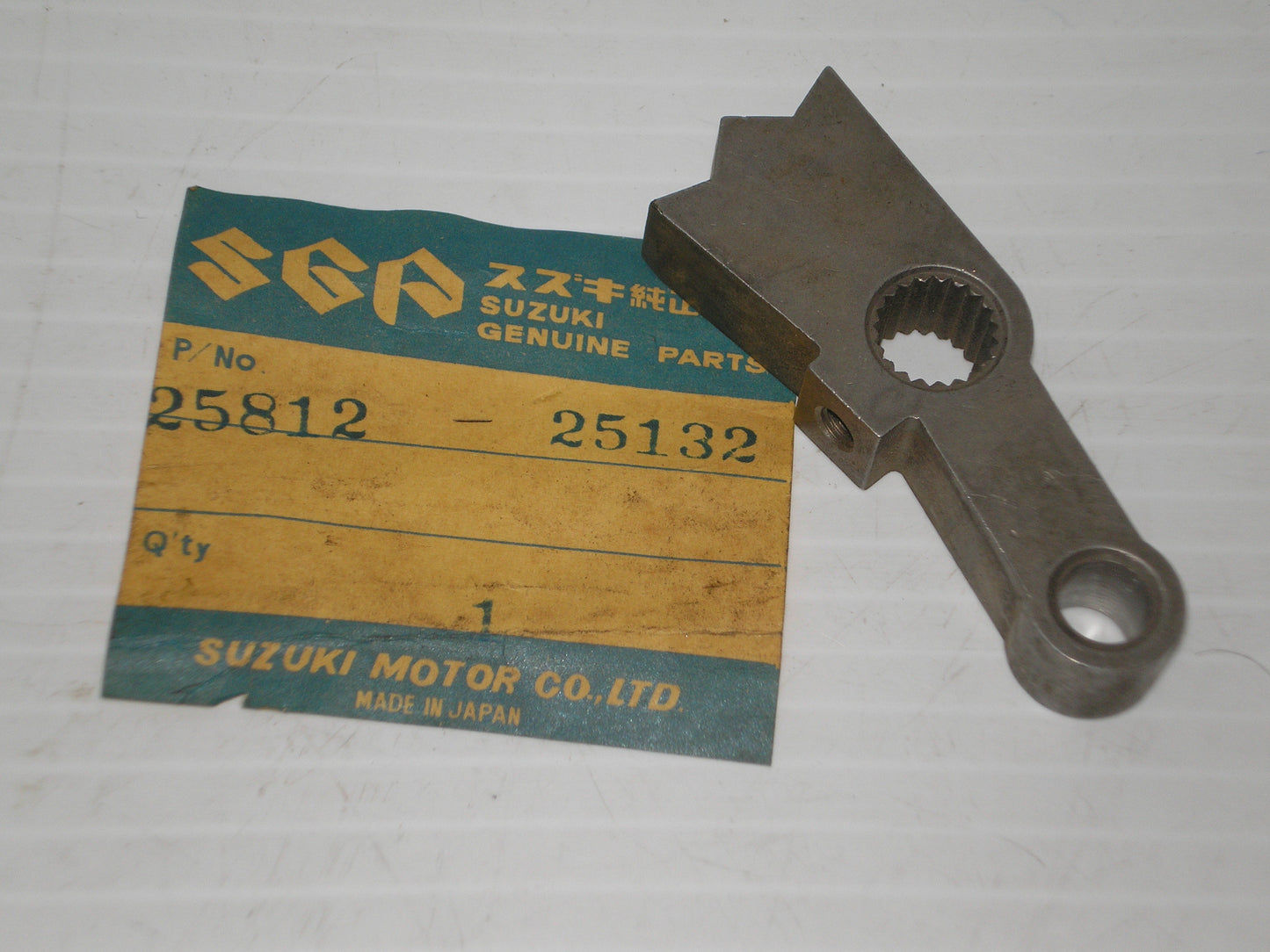 SUZUKI RV125 TC90 TC100 TC120 TC125 1967-1977 Reduction Shaft Arm 25812-25132