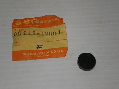 SUZUKI RM100 RM125 TC125 TM100 TM125 TS125 TS185 Blind Plug 09241-19001