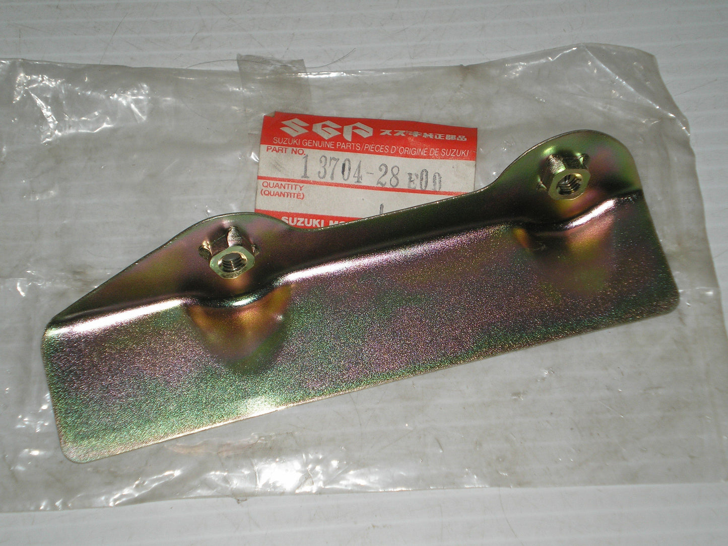 SUZUKI RM125 RM250 Air Cleaner Mud Guard Plate 13704-28E00