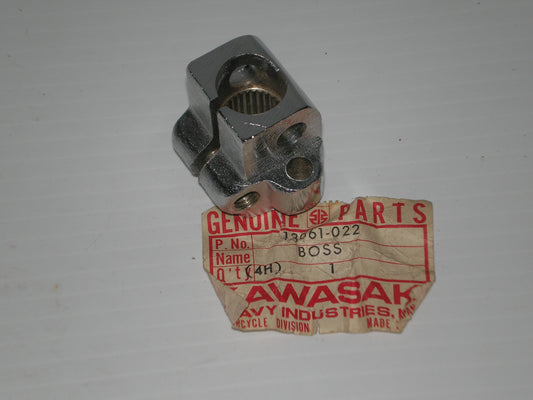 KAWASAKI KX125 1974-1979 AHRMA Kick Pedal Boss 13061-022