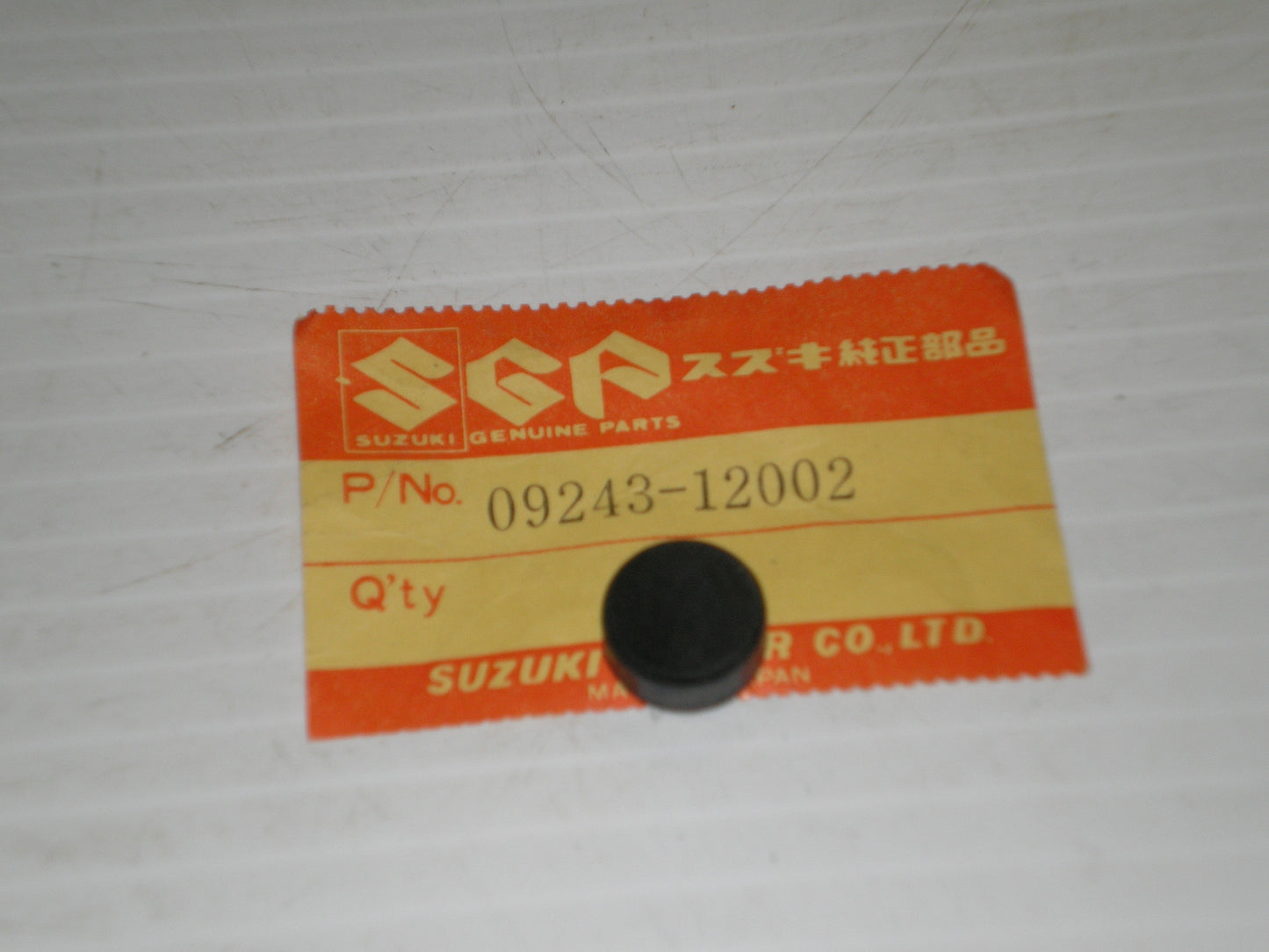 SUZUKI GT185 RM100 RM125 RV125 TC125 TM100 TM125 TS125 TS185 Gear Shift Cam Plug 09243-12002