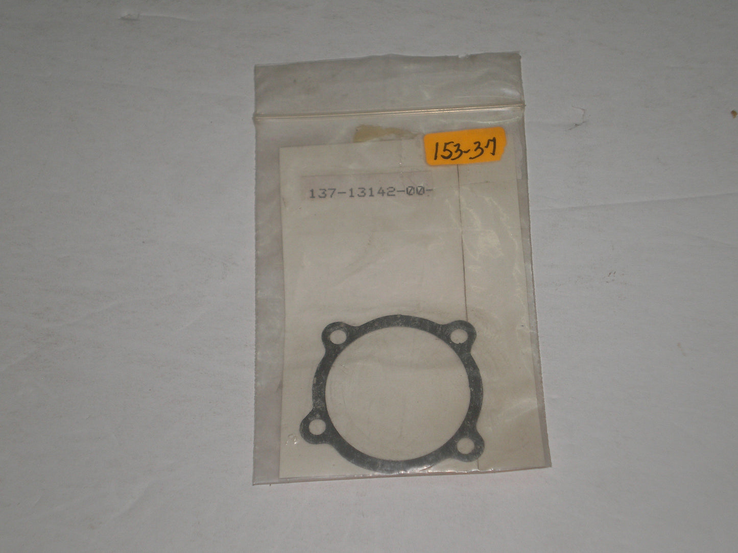 YAMAHA AS2 AT1 R3 SL351 U5 YA6 YAS1 YDS3 YDS5 YG1 YGS1 YL1 YL2 YLCM YM1 Oil Pump Gasket 137-13142-00