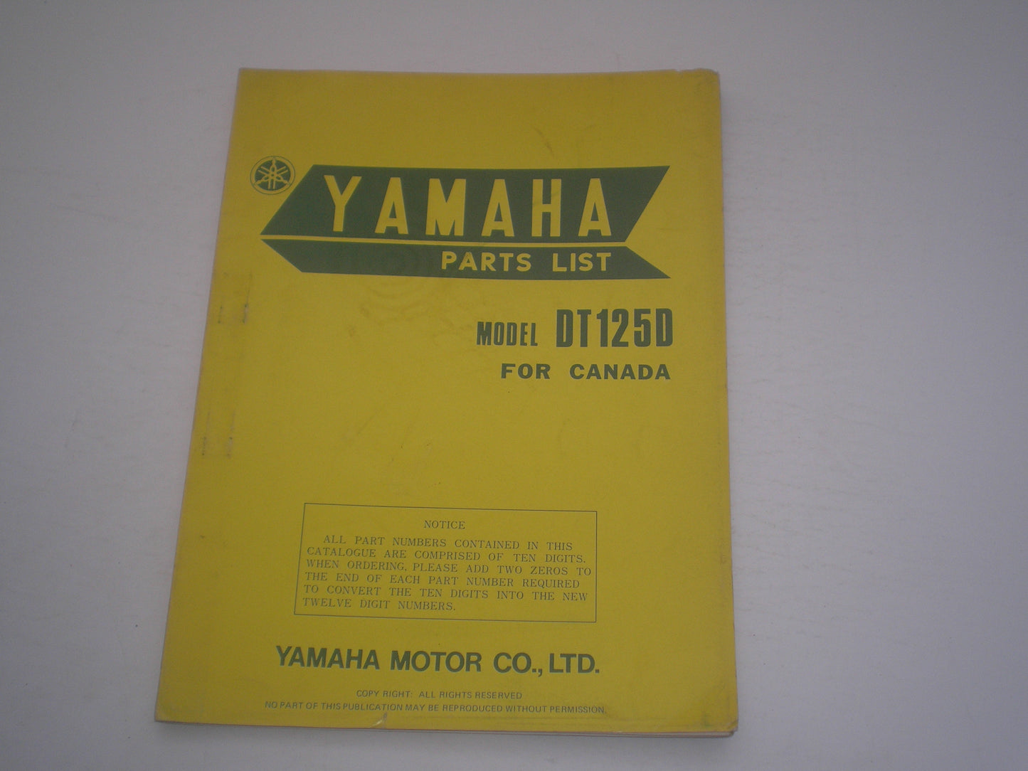 YAMAHA DT125 D 1977 Parts List / Catalogue 594-28198-H0 #1732
