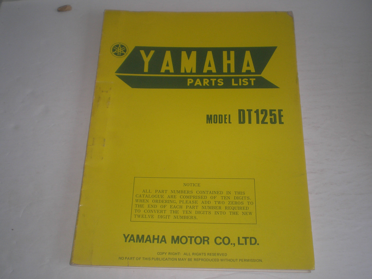 YAMAHA DT125 E 1978 Parts List / Catalogue 2A6-28198-60 LIT-10012-A6-00 #1286