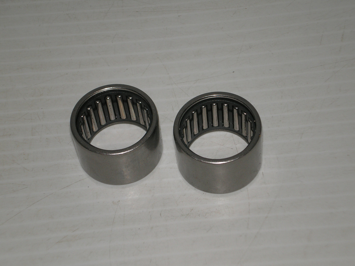 SUZUKI GR650 GSXR600 GSXR750 GSXR1100 GSF400 Swing Arm Bearings Set/2  09263-25024