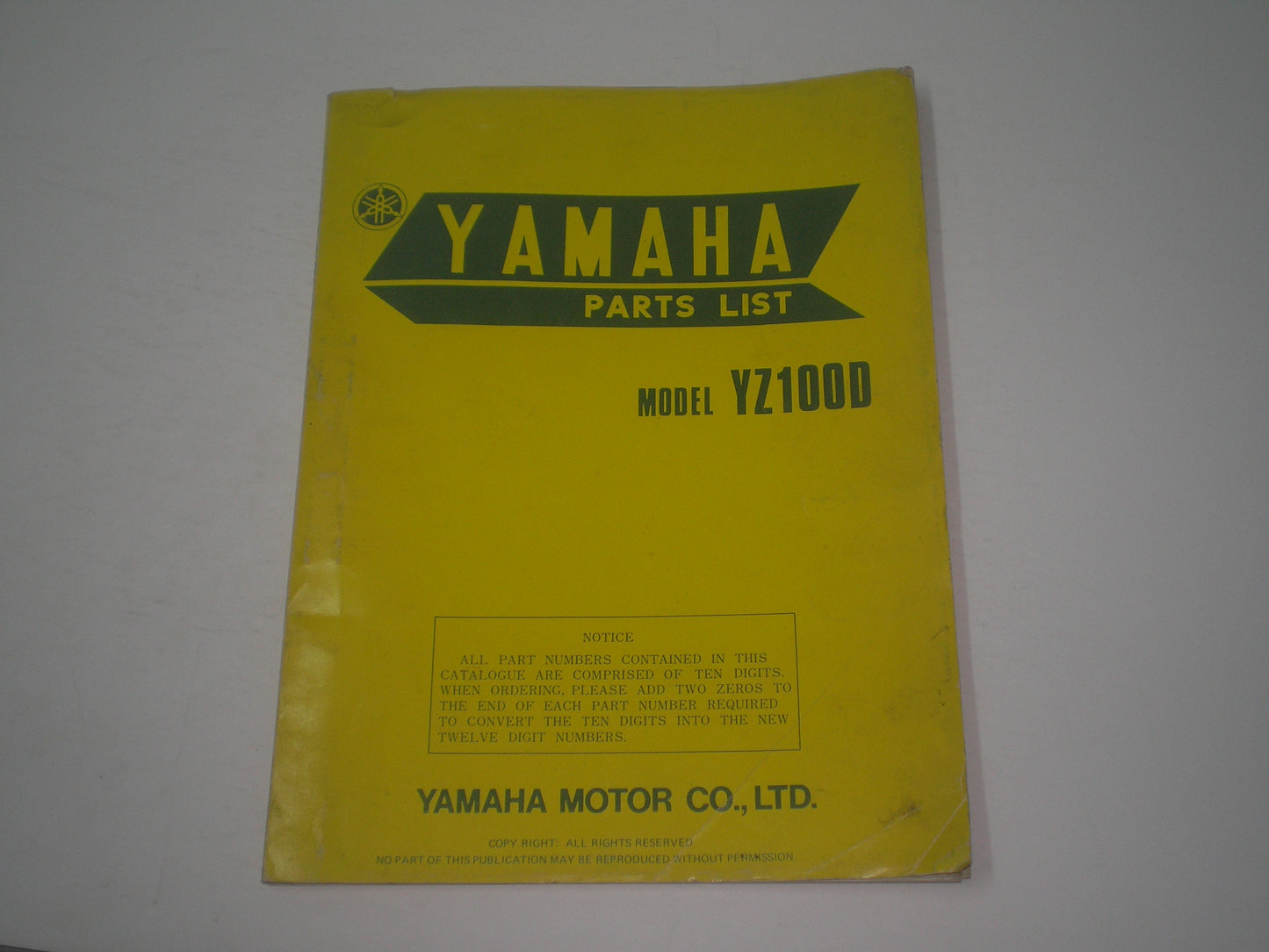 YAMAHA YZ100 D 1977 Parts List / Catalogue 1J4-28198-61 LIT-10011-J4-00 #1743