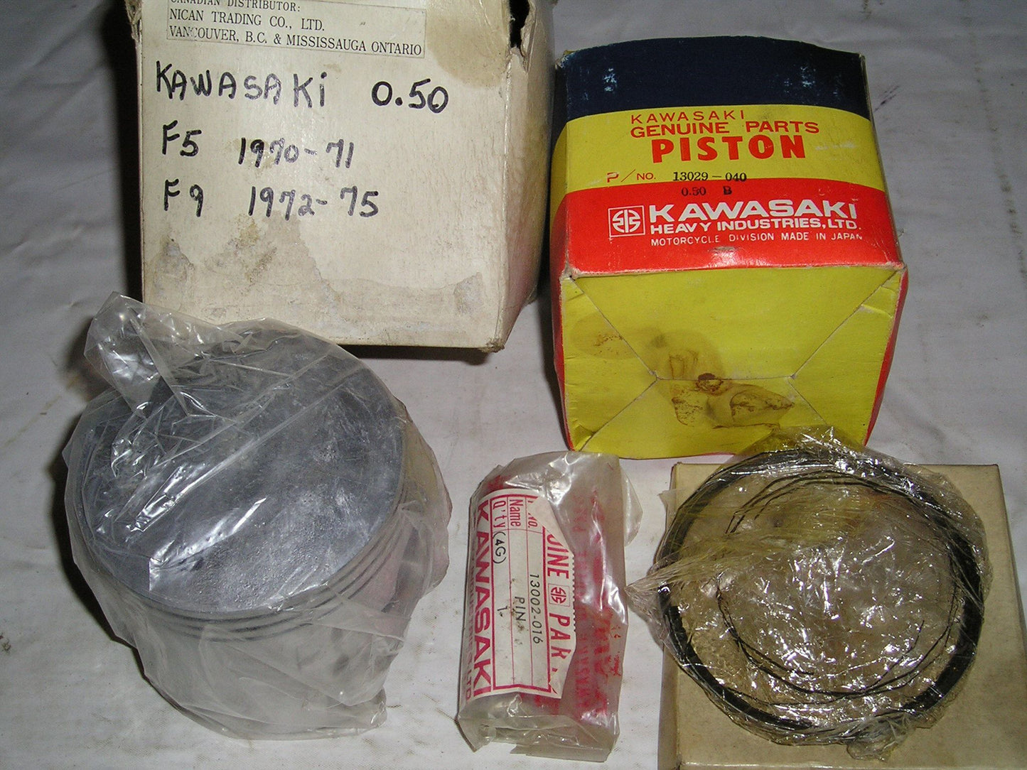 KAWASAKI F5 F9 1970-1975 Piston Kit .020" or .50mm O/S 13029-040