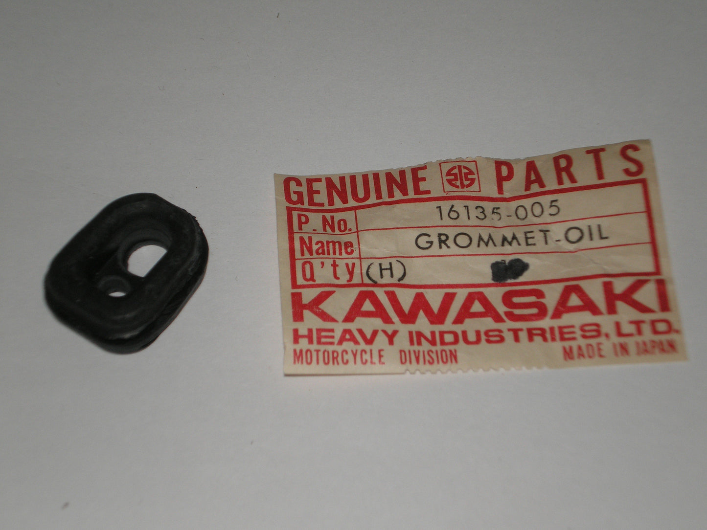 KAWASAKI F6 F7 G3 G4 G5 KV100 Oil Line Grommet 16135-005