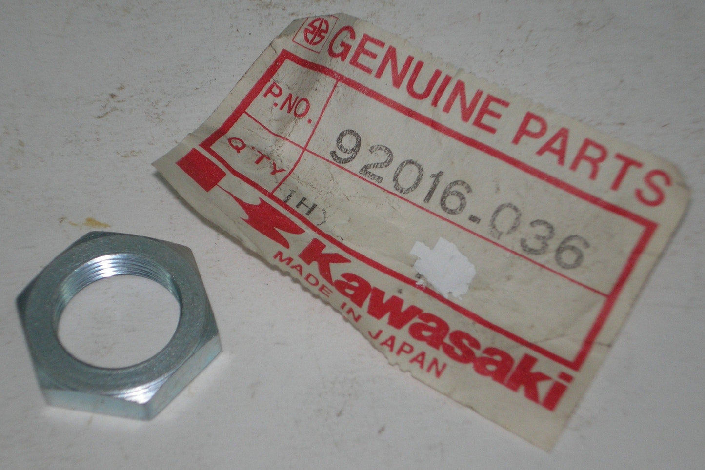 KAWASAKI KX125 KDX175 W1 W2 Transmission Drive Shaft Nut 16mm 92016-036