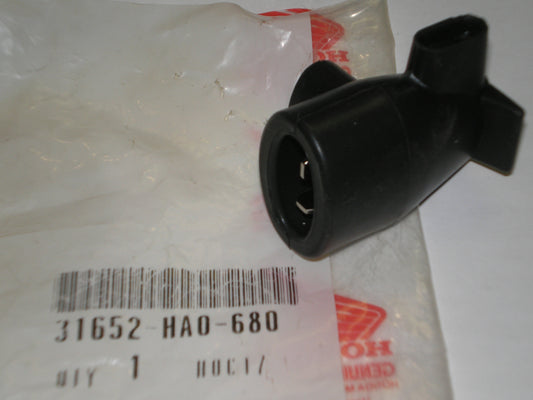 HONDA ATC250 TRX300 TRX350 Wire Harness Receptacle Plug 31652-HA0-680