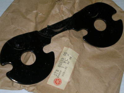 YAMAHA DS7 R5 Speedometer & Tachometer Bracket 278-83519-00