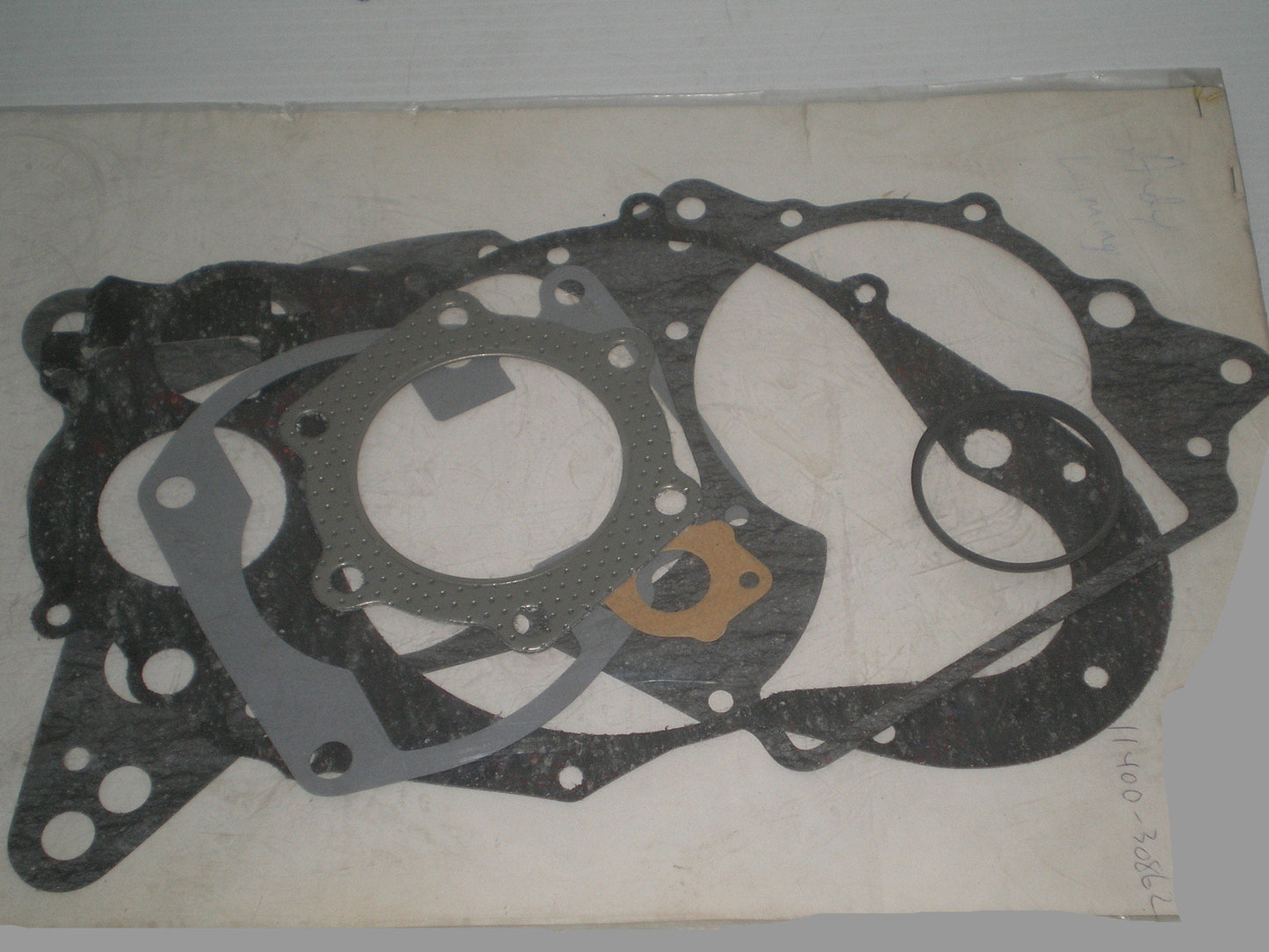 SUZUKI TS250 1977-1979 Complete Gasket Set 11400-30860 / 11400-30861 / 11400-30862 / 11400-30863