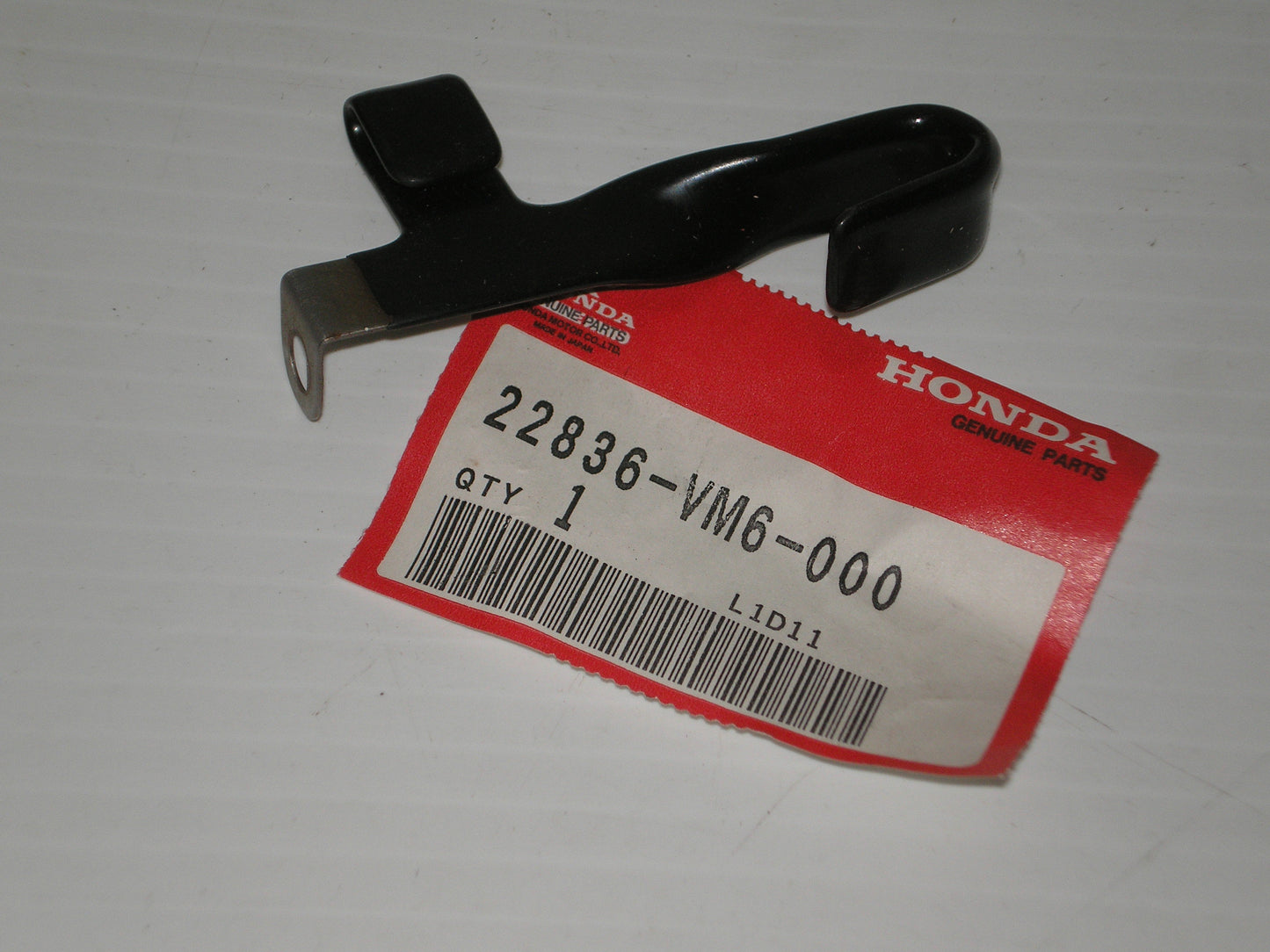 HONDA TRX125 1985-1986 Control Levers / Switch Wire Clip 22836-VM6-000