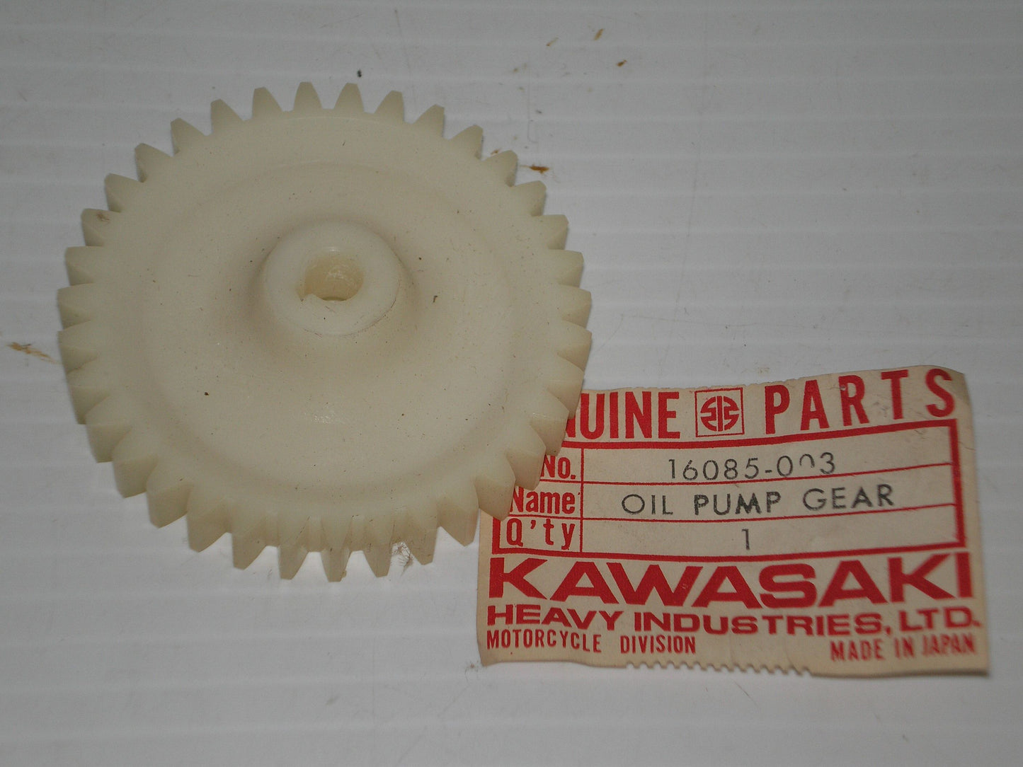 KAWASAKI F2 F3 F4 1967-1975 Factory Oil Pump Drive Gear 16085-003