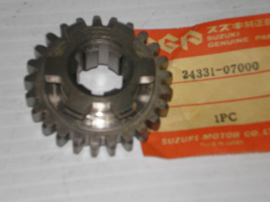 SUZUKI RV90 1972-1974 Third Driven Gear 24331-07000