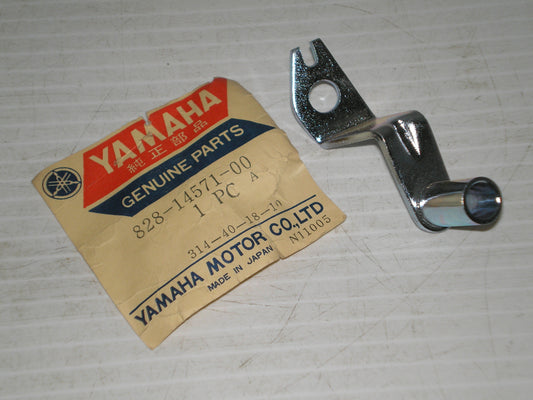 YAMAHA GP338 GP433 SL292 1971-1973 Throttle Cable Holder Bracket 828-14571-00