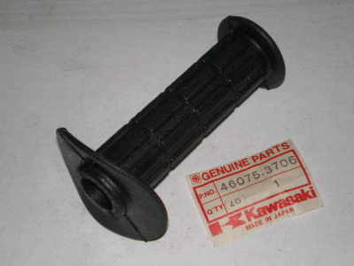 KAWASAKI JS440 JS550 Watercraft Factory L/H Handle Grip 46075-3706