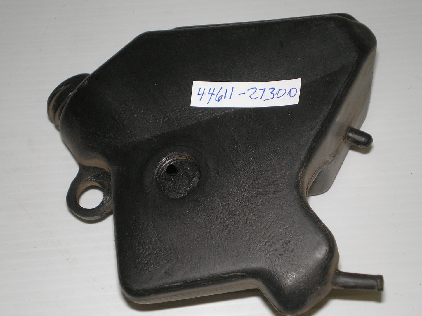 SUZUKI RV125 1973-1977 Injection Oil Tank 44611-27300